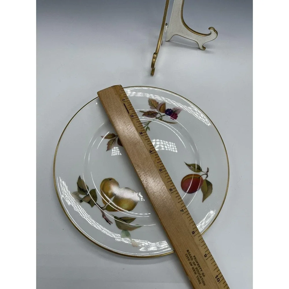 Royal Worcester Evesham Gold Rim 8